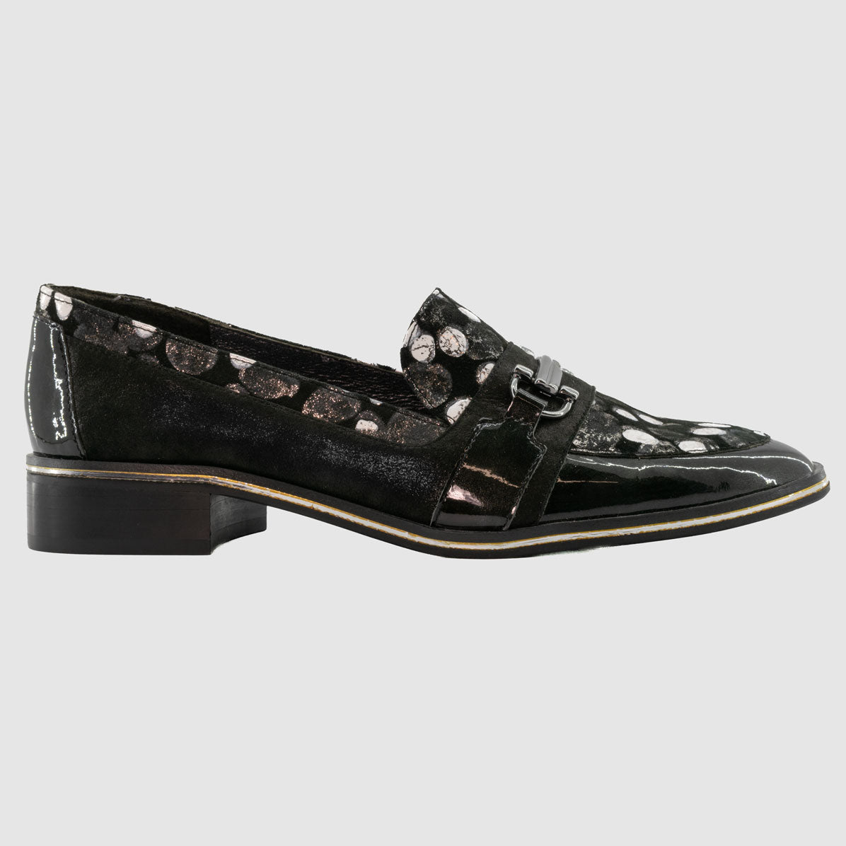 Destokage-Chaussure-Femme-metayer-yaren-vernis-noir-cuir-imprime-trotteur-Side