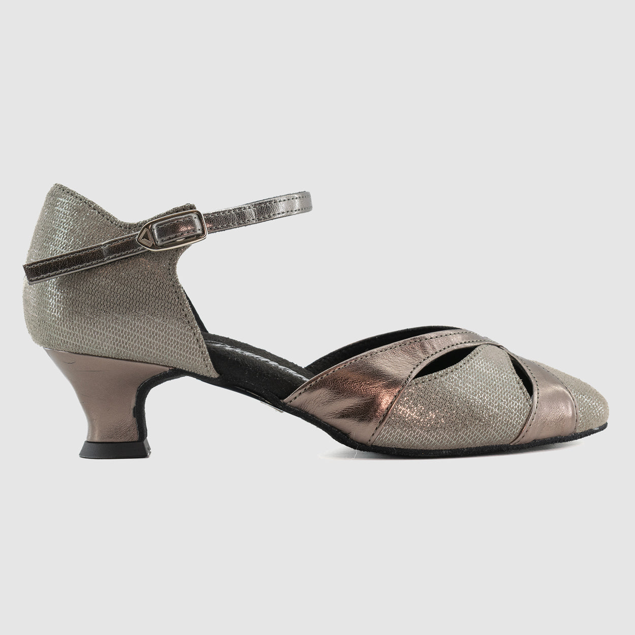 arbell-troyes-diamant-place-bronze-cuir-danse-2